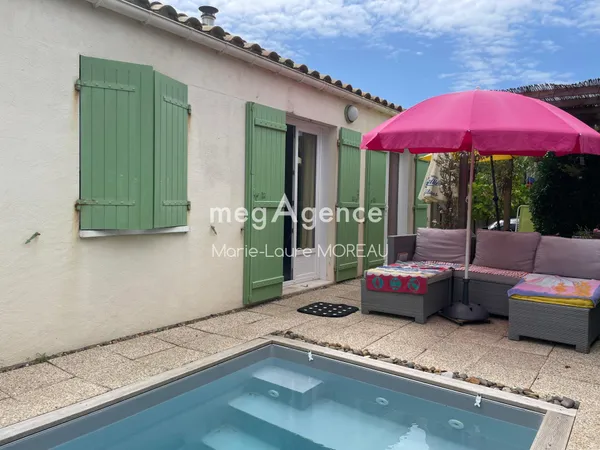 Maison à vendre en viager occupé à 100 m de la mer 