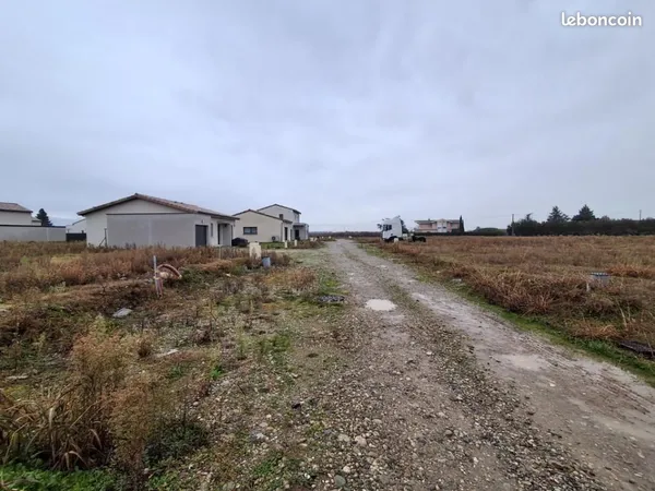 Terrain 1 303 m² Granges Les Beaumont 