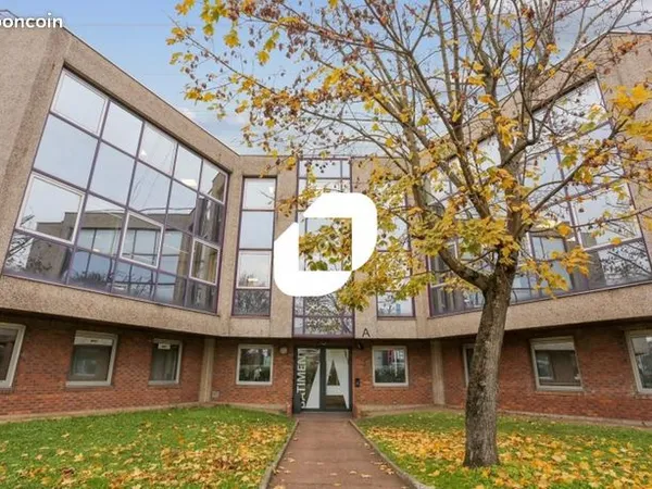 Bureaux 151 m² 