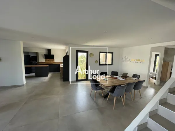 Bureaux 347 m² 