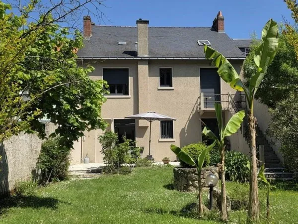 Maison de ville de 10 pièces principales