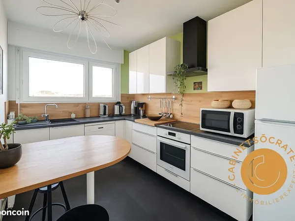 Appartement 4 pièces 79 m² 