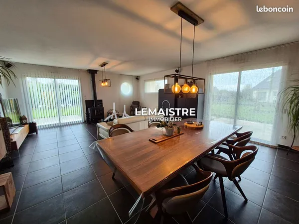 Pavillon 7 pièces 141 m² 