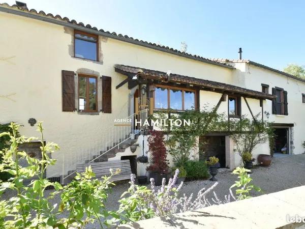 Maison 5 pièces 148 m² 