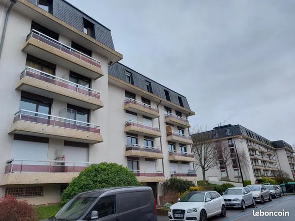 Studio 1 pièce 29 m² 