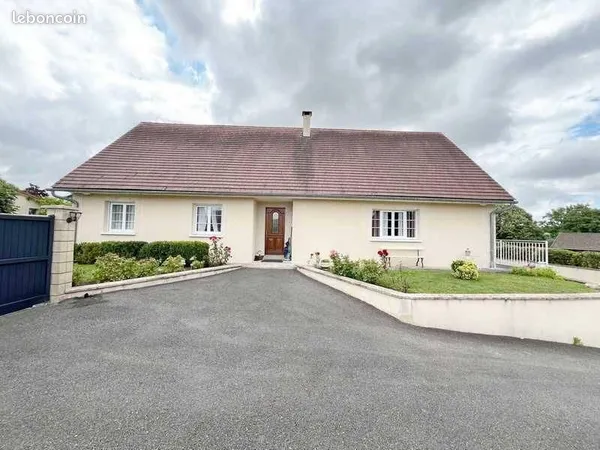 Pavillon 9 pièces 231 m² 