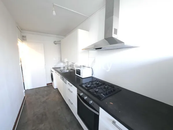 Appartement 4 pièces 65 m² 