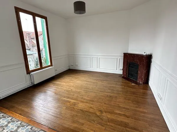 Location F3 Avon - Maison de ville 