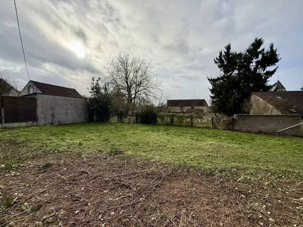 Terrain constructible 395 m² 