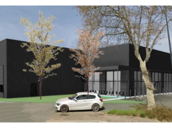 Local industriel 1 500 m² 