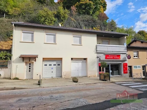 JARDIN, Maison de village T4 de 109 m² avec garage 