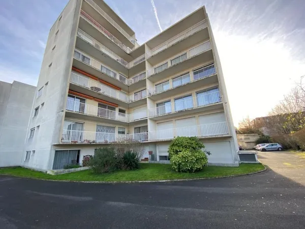 Appartement centre ville 30 mn de Paris 