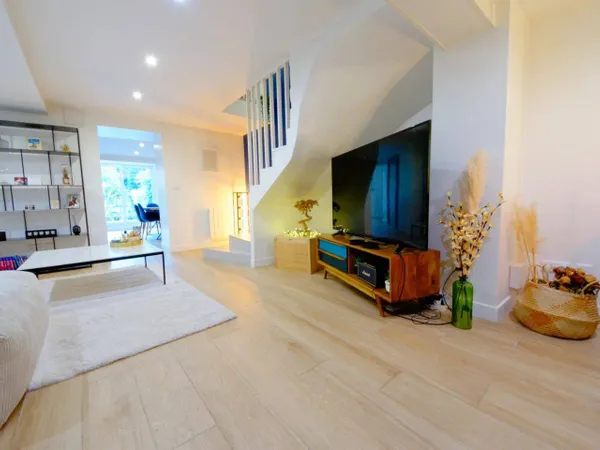 Appartement 5 pièces 105 m² 