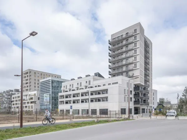 LOCAL COMMERCIAL A VENDRE 