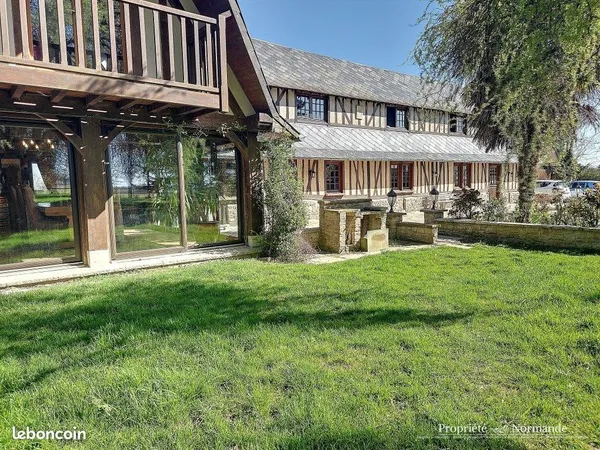 Maison 12 pièces 347 m² 