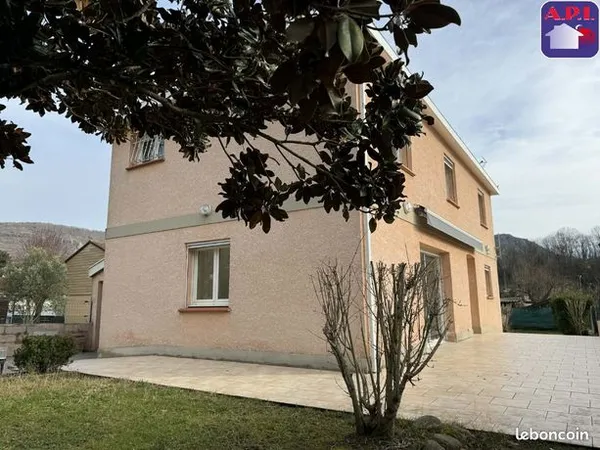 Maison 4 pièces 128 m² 