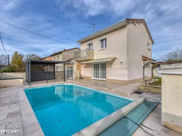 Maison 7 pièces 121 m² 