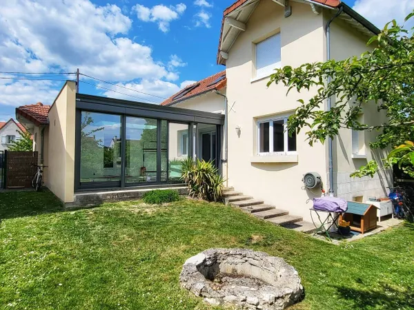 Maison 6 pièces 140 m² 