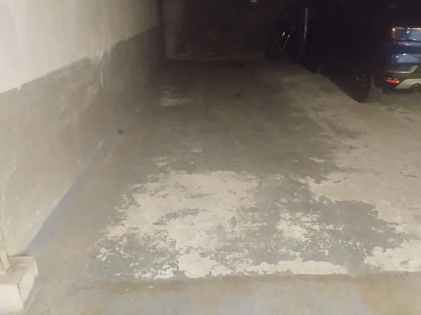Parking 25 m² 