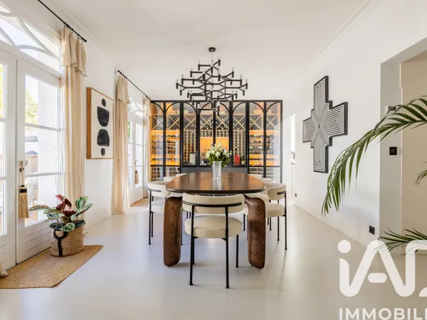 Maison 10 pièces 300 m² 