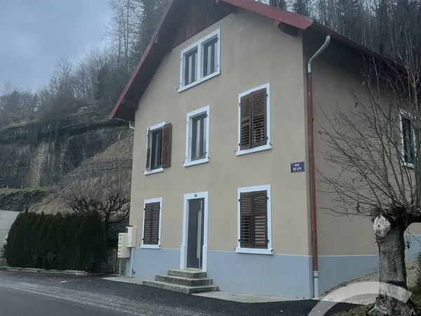 Studio 1 pièce 32 m² 