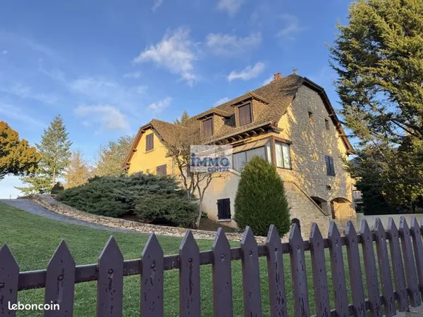 Maison 7 pièces 170 m² 