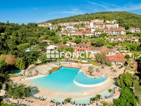 Appartement t3 - domaine les restanques - vue mer - residence securisee avec piscine et gardien - 