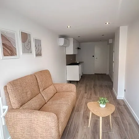 Joli T2 meublé RDC avec PETIT JARDIN TOUT INCLUS 