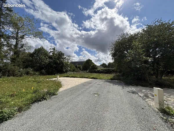 Terrain 400 m² Brusvily 