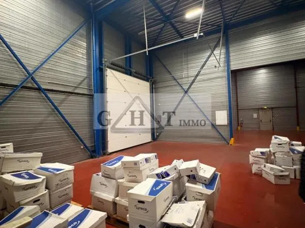 Local d'activités 930m2 + Terrains 1000m2 à vendre CONFLANS 