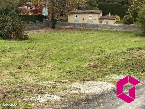 Terrain 870 m² Courpière 