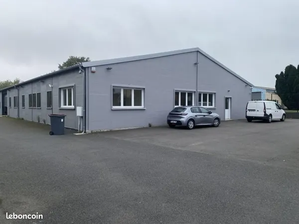 Local d'activité 800 m² 