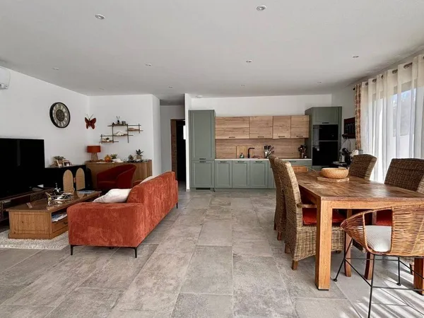 Maison de plain-pied 3 pièces 72 m² 