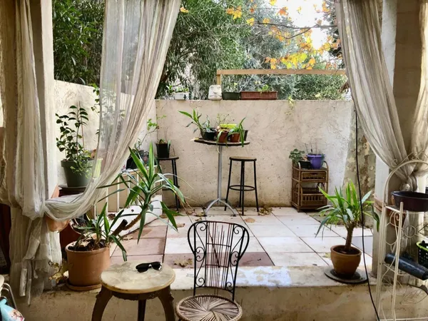 AGDE - Appartement 3 pièces de charme avec jardin privatif 40m2 - Proche mer et commodités 