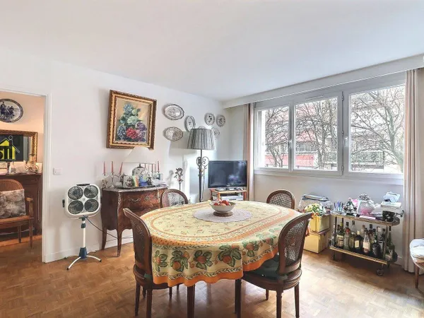 Appartement 4 pièces 77 m² 