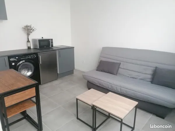 Studio 1 pièce 16 m² 
