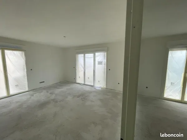Appartement 3 pièces 65 m² 