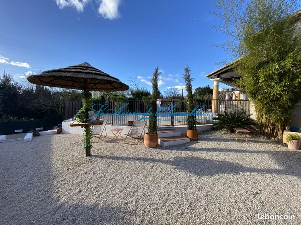Propriété 16 pièces 337 m² 