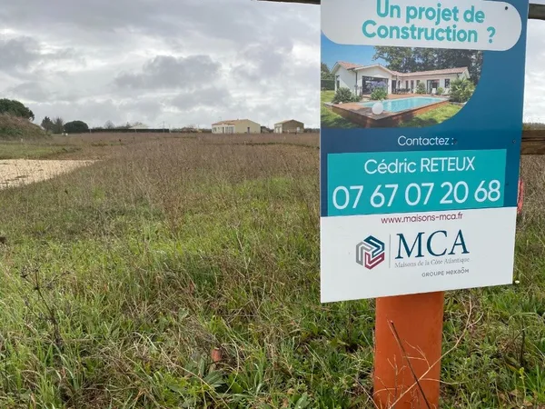 Terrain 330 m² 