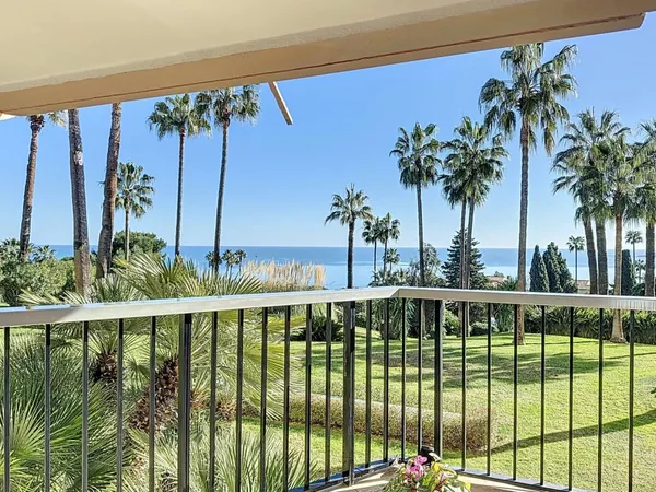 Appartement d'Exception avec Vue Mer Panoramique - Super Cannes 