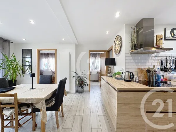 Appartement 4 pièces 60 m² 