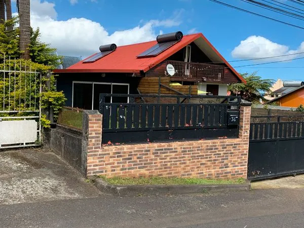 Villa F4 et F2 au Makes La Rivière 
