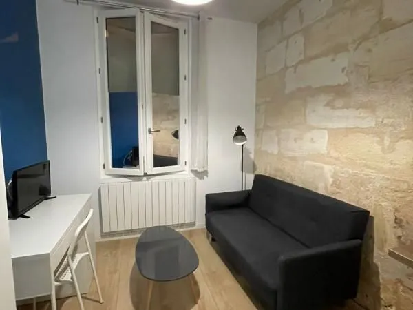 Appartement 1 pièce 14 m² 