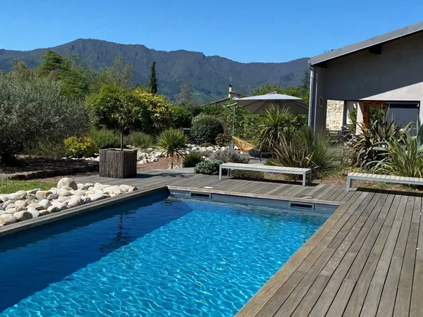 Maison 6 pièces 172 m² 