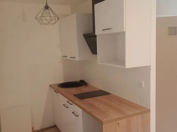 Studio meublé 