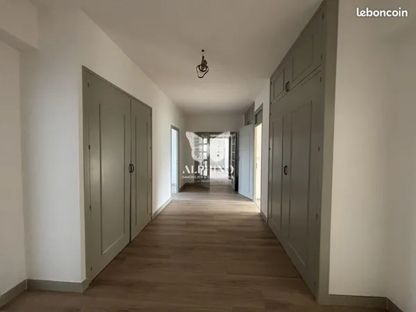 Appartement 6 pièces 155 m² 