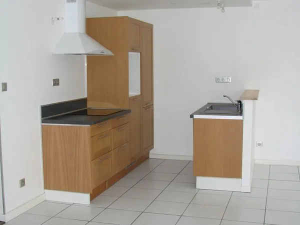 Appartement T3 de 78 m2 2 chambres à Colombier Fontaine 