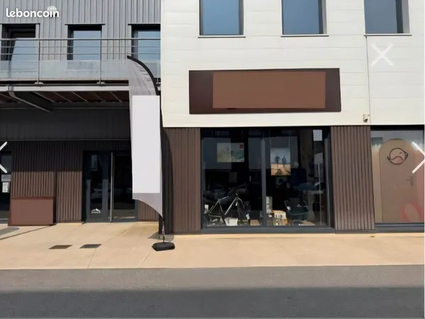 Local commercial genay 118m² 