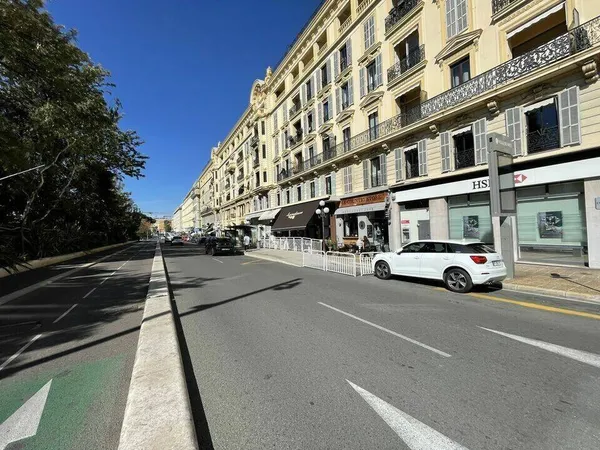 Local commercial 75 m² 