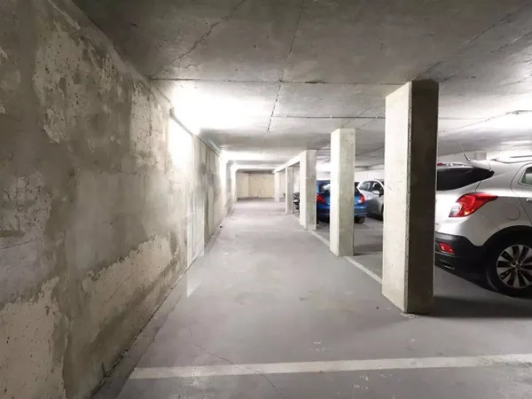 Parking 25 m² 